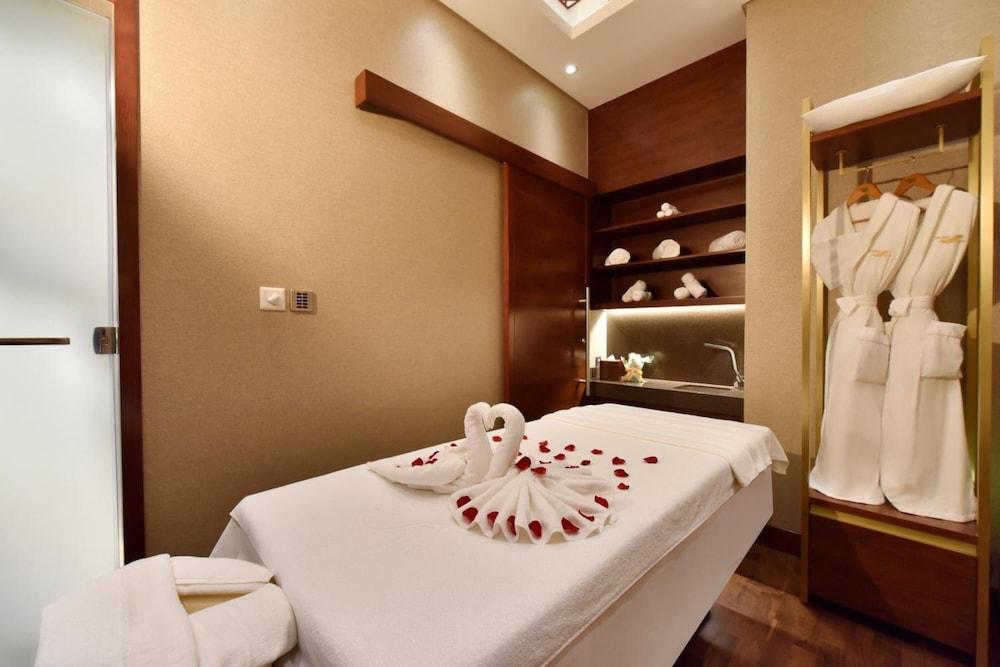 Bahrain Airport Hotel Manama Exterior photo